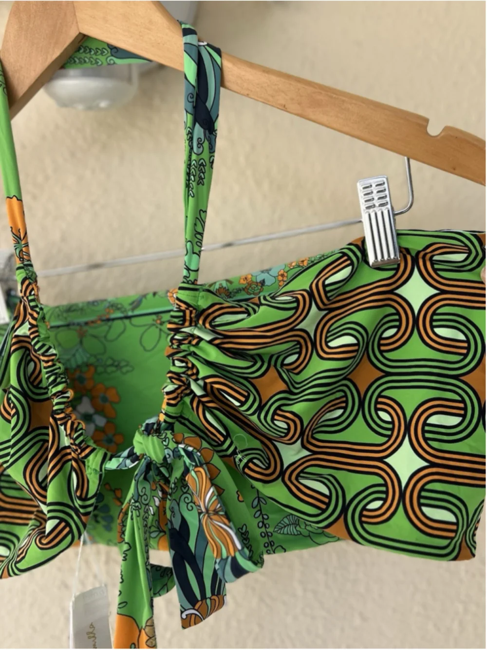 NEW CAMILLA Good Vibes Generation Halter Cropped Top Reversible Women’s Size 6 S - Picture 6 of 9